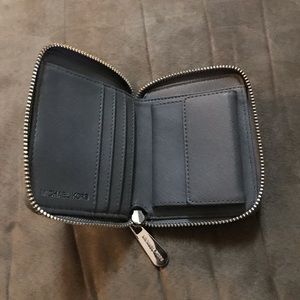 Michael Kors Bags - Michael Kors Wallet Michael Kors Bags - Michael Kors Wallet